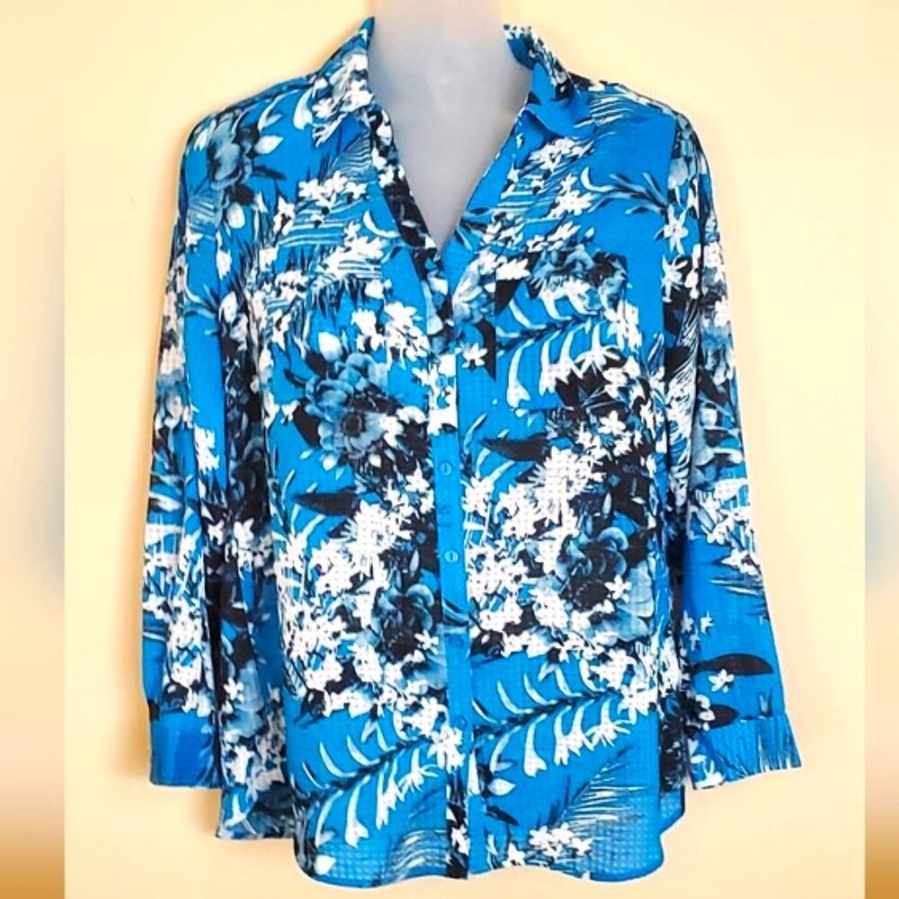 Beautiful NY Collection Button Down Shirt Like New 1X